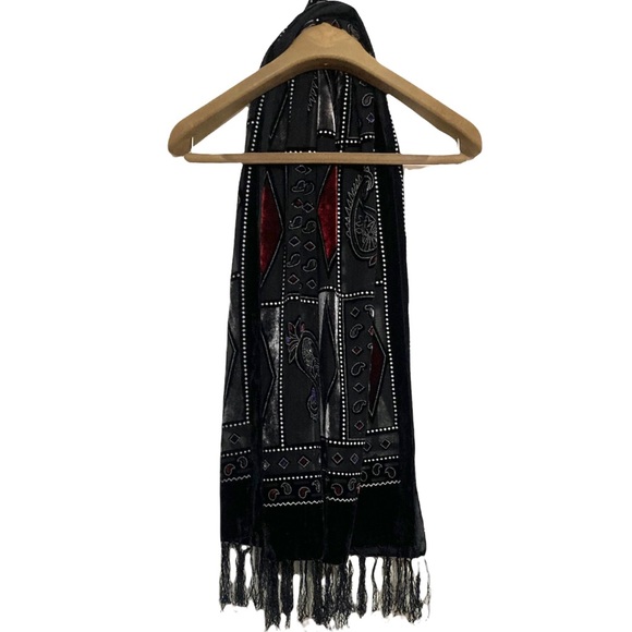 CRUSHED VELVET JELLYBEAN PATTERN BLACK & DEEP RED SCARF• - Picture 4 of 5